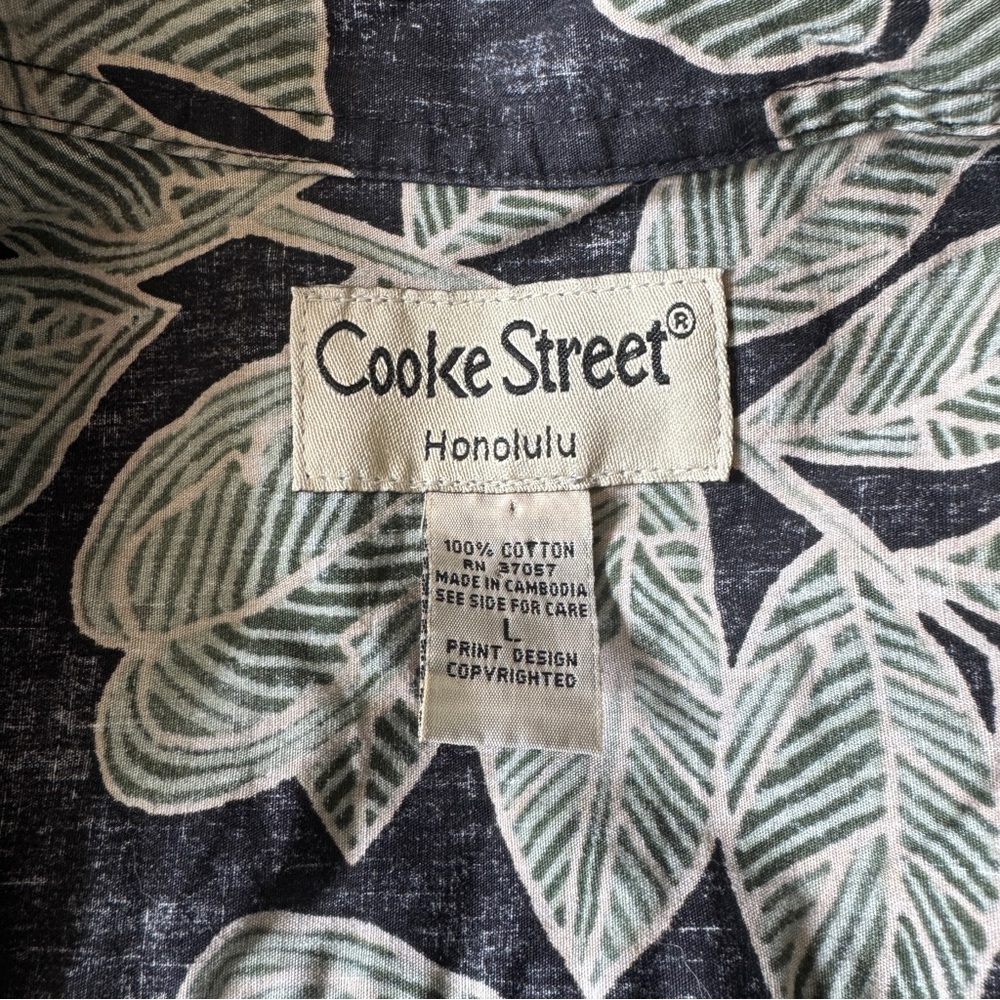 Cooke Street Reverse Print Hawaiian Aloha Shirt Black Monstera Leaf Men's L - Picture 6 of 9